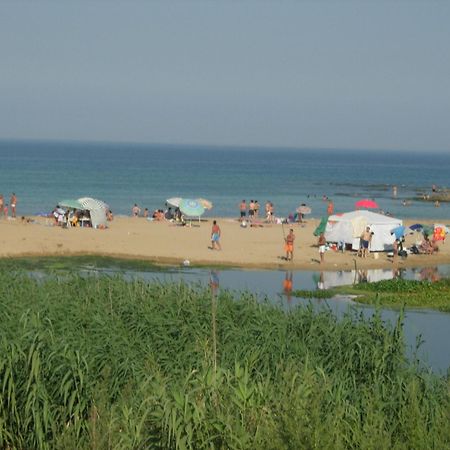 Villa Luna A Pochi Passi Dalla Spiaggia Avola Bagian luar foto